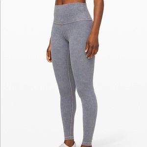 NWT Snow Wash Wunder Unders Sz 4 Lululemon